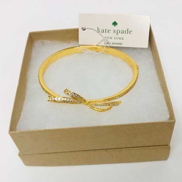 New! Kate Spade Cubic Zirconia All Tied Up Pave Bow Bangle Gold Plated Bracelet - Picture 4 of 9